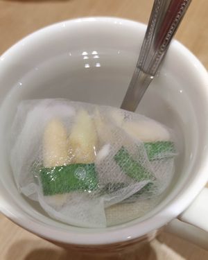 Lemon Grass Pandan Tea at Greendot 绿一点 - Bedok Mall in East Singapore