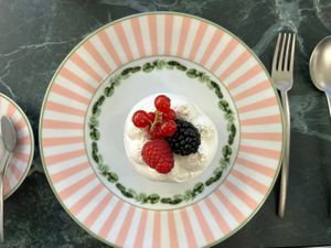 Pavlova  at La Jungle de Plein in Milan