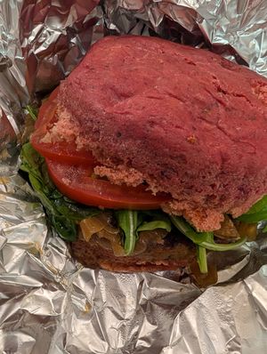 Vegan burger at Elementos Cervecería in Comodoro Rivadavia