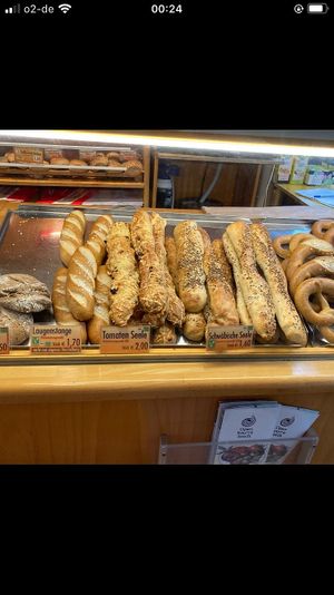 vegan savoury baked goods at Mehlwurm Vollkornbäckerei GmbH in Berlin