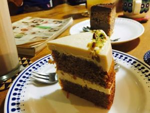 Carrot cake at Cook and Book 쿡앤북 in Seoul