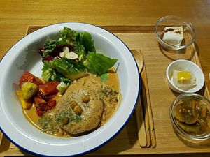 Burger Rice at Cook and Book 쿡앤북 in Seoul