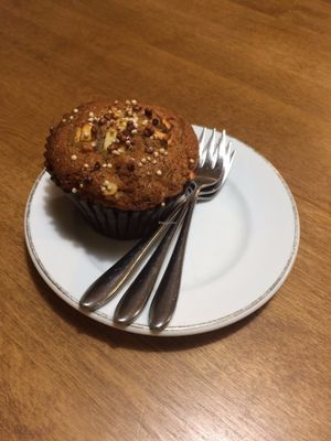 Deliciously spongy apple muffin at Cook and Book 쿡앤북 in Seoul