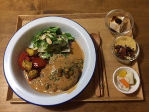 Vegan Burger was very tasty at Cook and Book 쿡앤북 in Seoul