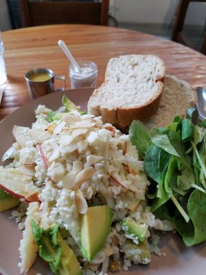apple grain salad with bread at Cook and Book 쿡앤북 in Seoul