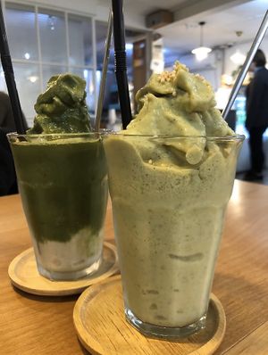 녹차쉐잌ㅡ at Cook and Book 쿡앤북 in Seoul