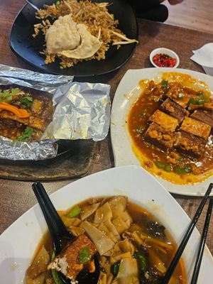 $39.30 for 2pax ~ 28/9/23 at Zhenyi Veggie Place 真一素食坊 in Northeast Singapore