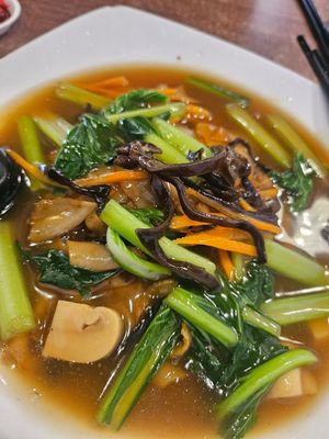 Hor Fun no mock ~ 28/9/23 at Zhenyi Veggie Place 真一素食坊 in Northeast Singapore
