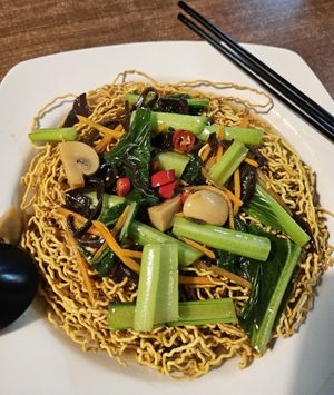 Cripsy noodle no mock  ~ 23/10/23 at Zhenyi Veggie Place 真一素食坊 in Northeast Singapore