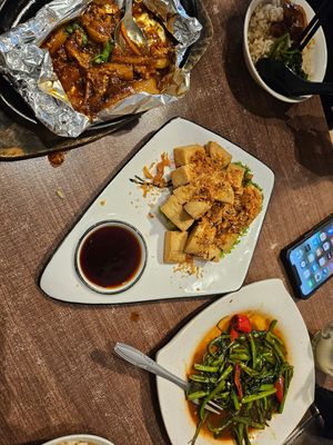 1/11/23 at Zhenyi Veggie Place 真一素食坊 in Northeast Singapore