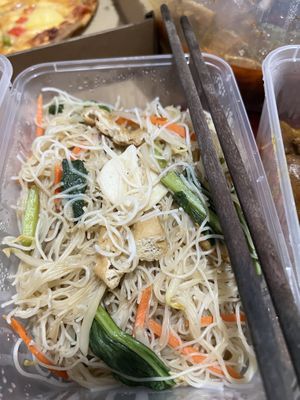 Fried bee hoon. No wok hey 6/10  at Zhenyi Veggie Place 真一素食坊 in Northeast Singapore