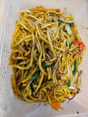 Spicy Mee Goreng ~ 30/5/24 at Zhenyi Veggie Place 真一素食坊 in Northeast Singapore