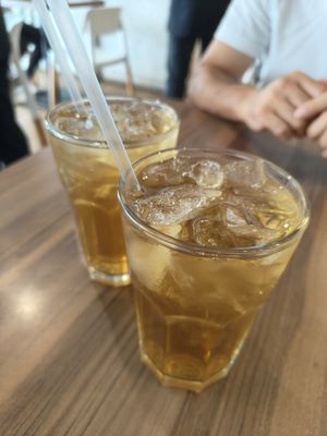 12/9/24 ~ Chrysanthemum at Zhenyi Veggie Place 真一素食坊 in Northeast Singapore