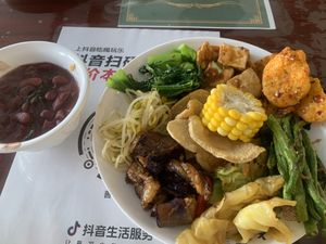   at Shanbenzhai Vegetarian Cafeteria in Qujing