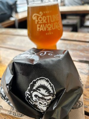 Beer and burger at Gorilla Burger in Wellington
