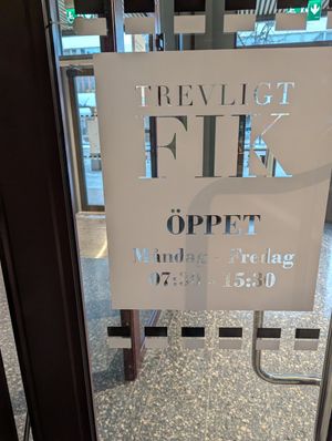 entrance at Trevligt Fik in Borlange