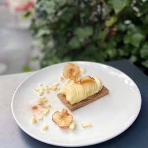 Menu du jour
Entrée Plat ou Plat Dessert 15 euros
Entrée Plat Dessert 19 euros

Réservez en ligne sur 42degres.com.

Retrouvez également ce menu sur Eatic, Deliveroo et Uber Ea at 42 Degrés in Paris