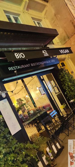 facade at 42 Degrés in Paris