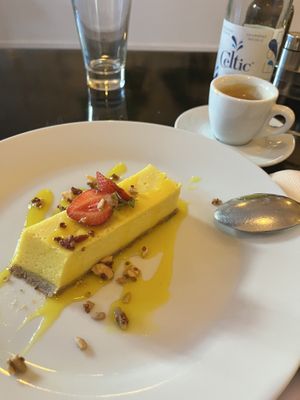 Desert  at 42 Degrés in Paris