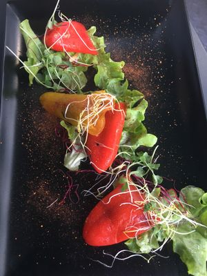 Piquillos/guacamole at 42 Degrés in Paris