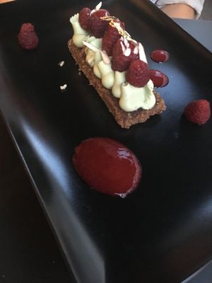 Raspberry tart  at 42 Degrés in Paris
