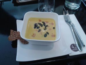 veloute de courge at 42 Degrés in Paris