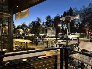Outdoor seating   at Urban Plates in Sacramento