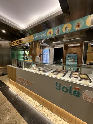 Vegan ice cream options  at Yolé in East London