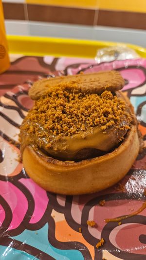 Lotus at Mr Cinnamon in Naples