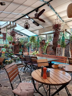 Inside at Kahve 6 in Istanbul