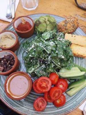 vegan breakfast at Kahve 6 in Istanbul