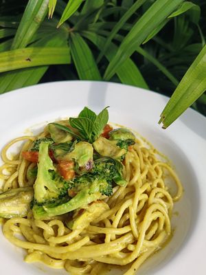 Green curry sauce pasta at Tarzan Coffee Hut in Surat Thani