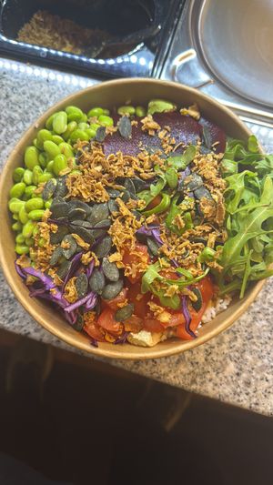  at Constantins Bowl House in Modling