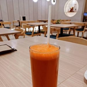 carrot juice at Chin Swee Vegeciting 1Utama in Petaling Jaya
