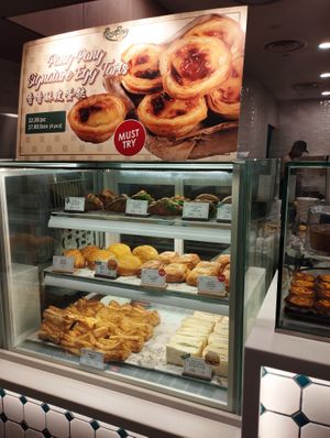Egg Tarts 🤤 at Pang Pang Kopi SG -香香咖啡 in Central Singapore