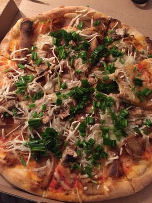Vegan Döner Funghi Pizza (I added chive to)  at Dilgelay in Stuttgart