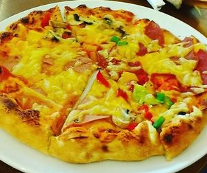 mixed vegan pizza at Dilgelay in Stuttgart