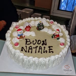 Torta natalizia su richiesta (tipo bavarese al pistacchio) at Zanardi Lab in Bologna