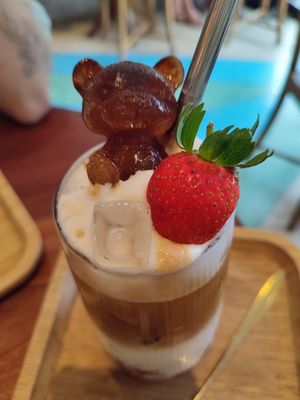 pink milk at KiXi in Galle