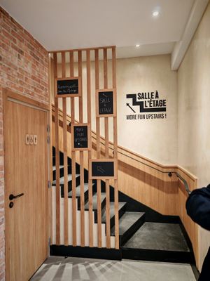 20 seats upstairs at Land & Monkeys - Les Halles in Paris