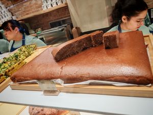 Chocolate cake at Land & Monkeys - Les Halles in Paris