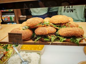 Burger at Land & Monkeys - Les Halles in Paris