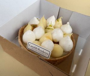 Citrus tartalette  at Land & Monkeys - Les Halles in Paris