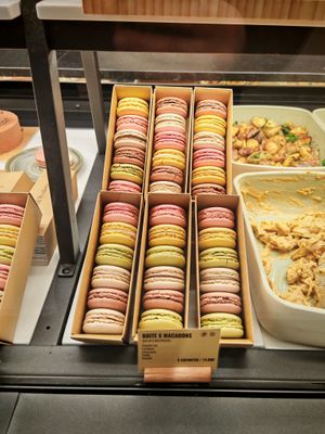 Macaron ! at Land & Monkeys - Les Halles in Paris