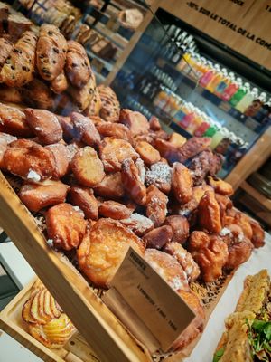 Bugnes at Land & Monkeys - Les Halles in Paris