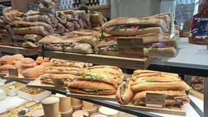  at Land & Monkeys - Les Halles in Paris