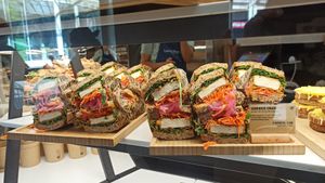  at Land & Monkeys - Les Halles in Paris