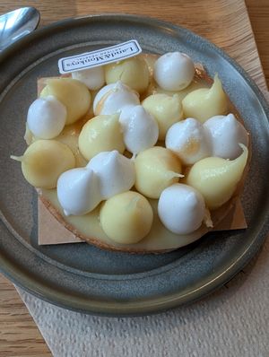 Citrus tart at Land & Monkeys - Les Halles in Paris