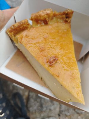 Flan alla vaniglia at Land & Monkeys - Les Halles in Paris