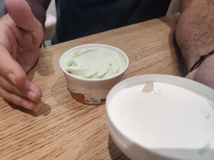 Lemon and basil ice-cream at Land & Monkeys - Les Halles in Paris